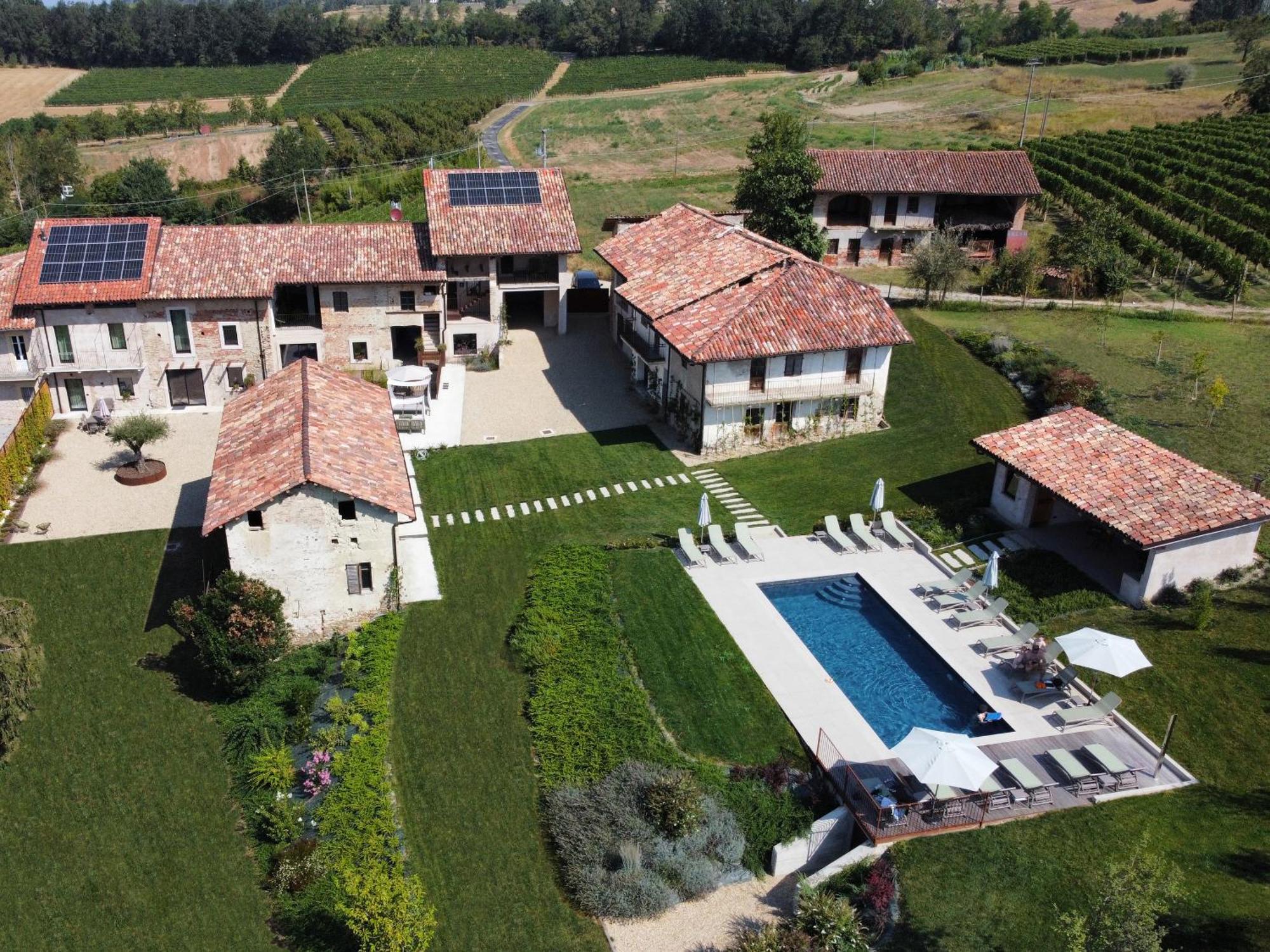 Вілла Relais Chiarene Новело Екстер'єр фото
